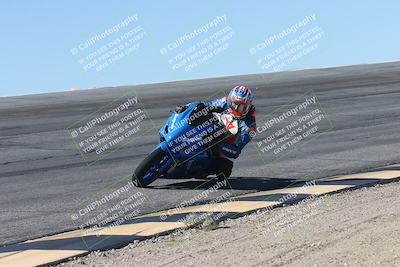 media/Oct-13-2025-Moto Forza (Mon) [[a66d839500]]/3-B Group/Session 2 (Bowl)/